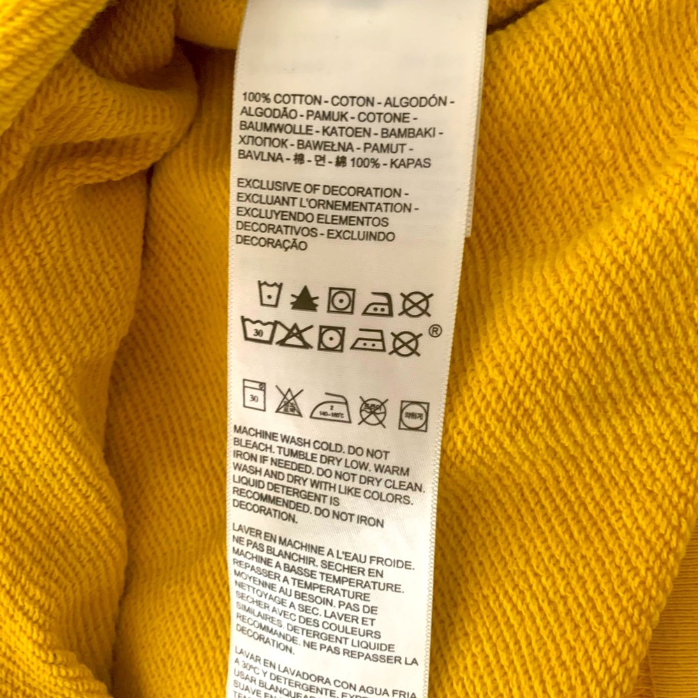 Levi's Yellow Snoopy Graphic Sweatshirt - Picture 5 of 5